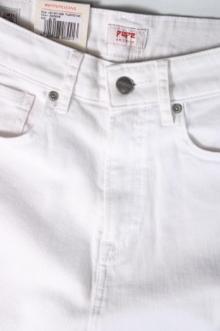 Дамски дънки Pepe Jeans, Размер S, Цвят Бял, Цена 44,72 лв.