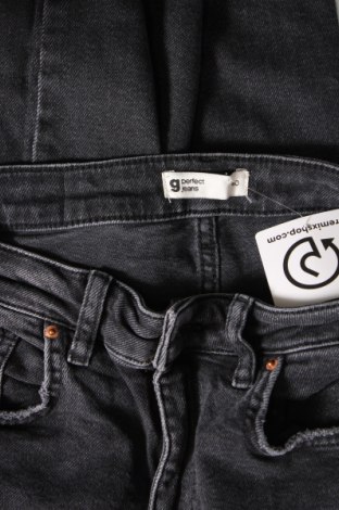 Női farmernadrág Perfect Jeans By Gina Tricot, Méret M, Szín Fekete, Ár 2 243 Ft