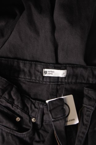 Дамски дънки Perfect Jeans By Gina Tricot, Размер M, Цвят Черен, Цена 34,00 лв.