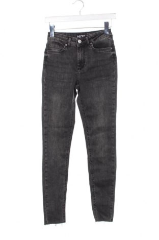 Damen Jeans Pieces, Größe XS, Farbe Grau, Preis € 10,32