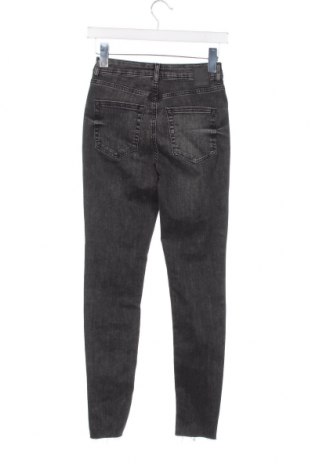 Damen Jeans Pieces, Größe XS, Farbe Grau, Preis 6,75 €