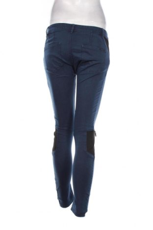 Γυναικείο Τζίν Pull&Bear, Μέγεθος S, Χρώμα Μπλέ, Τιμή 5,02 €