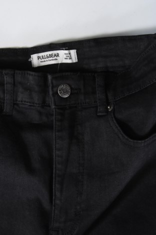 Damskie jeansy Pull&Bear, Rozmiar XS, Kolor Czarny, Cena 27,83 zł