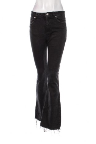 Γυναικείο Τζίν Pull&Bear, Μέγεθος M, Χρώμα Μαύρο, Τιμή 5,56 €