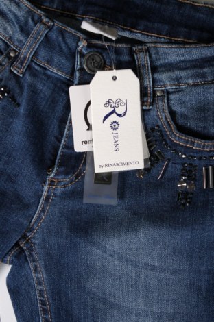 Damskie jeansy R Jeans by Rinascimento, Rozmiar S, Kolor Niebieski, Cena 37,18 zł