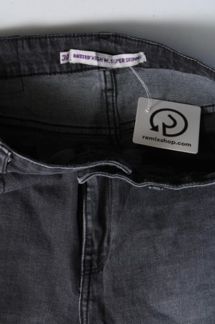 Damen Jeans Raizzed, Größe S, Farbe Grau, Preis 14,27 €
