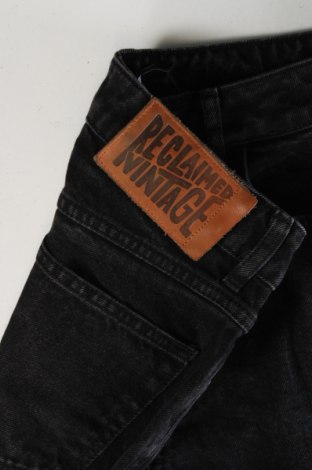 Dámske džínsy  Reclaimed Vintage, Veľkosť XS, Farba Sivá, Cena  11,63 €
