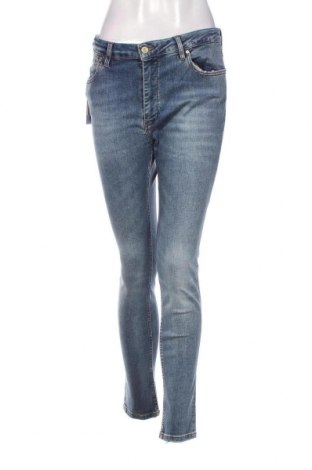 Damen Jeans Reiko, Größe M, Farbe Blau, Preis 63,09 €