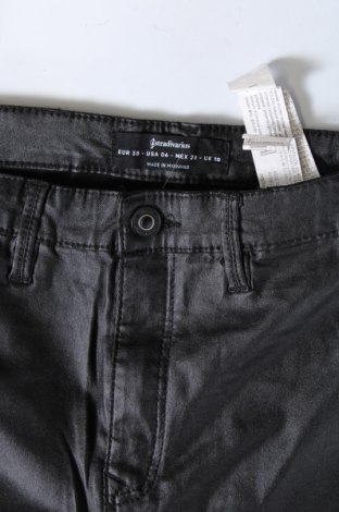 Blugi de femei Stradivarius, Mărime M, Culoare Negru, Preț 23,85 Lei