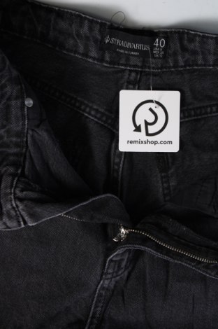 Damskie jeansy Stradivarius, Rozmiar M, Kolor Szary, Cena 27,83 zł