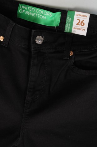 Damskie jeansy United Colors Of Benetton, Rozmiar XS, Kolor Czarny, Cena 57,01 zł