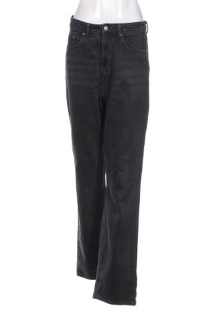 Damen Jeans Weekday, Größe M, Farbe Grau, Preis 15,69 €