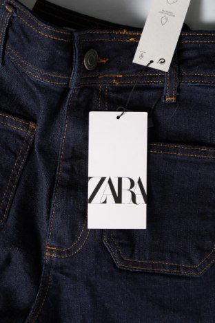 Blugi de femei Zara, Mărime S, Culoare Albastru, Preț 110,60 Lei