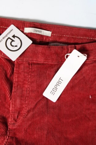 Дамски джинси Esprit, Размер XL, Цвят Червен, Цена 18,60 лв.
