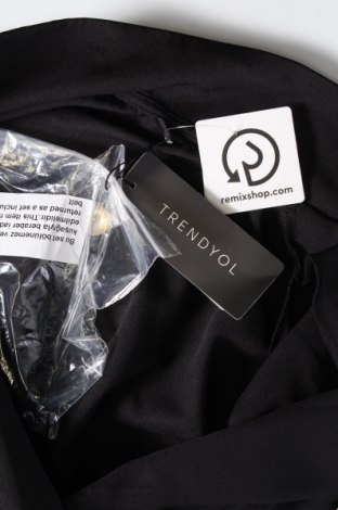 Γυναικεία σαλοπέτα Trendyol, Μέγεθος M, Χρώμα Μαύρο, Τιμή 25,57 €