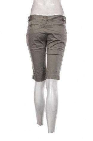 Дамски къс панталон, Размер M, Цвят Сив, Цена 19,55 лв.