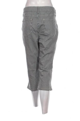 Pantaloni scurți de femei, Mărime XXL, Culoare Multicolor, Preț 48,47 Lei