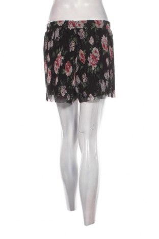 Γυναικείο κοντό παντελόνι Amisu, Μέγεθος M, Χρώμα Πολύχρωμο, Τιμή 4,68 €