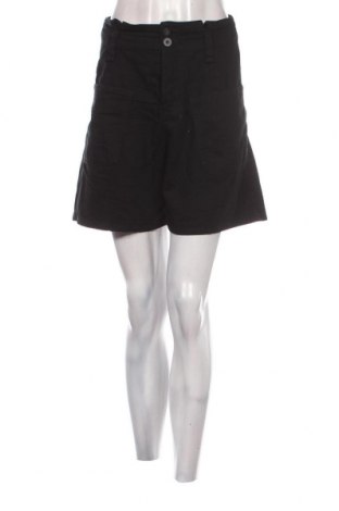 Damen Shorts Bershka, Größe S, Farbe Schwarz, Preis € 6,00