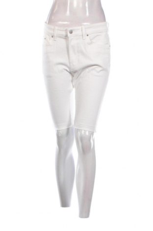 Pantaloni scurți de femei Bershka, Mărime M, Culoare Alb, Preț 23,31 Lei