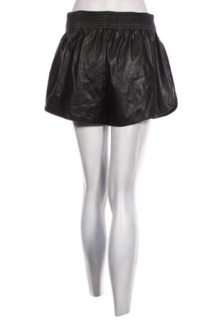 Damen Shorts Bershka, Größe L, Farbe Schwarz, Preis € 4,80