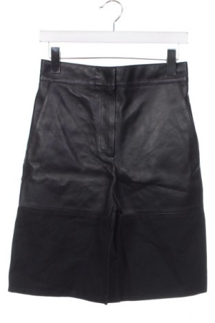 Дамски къс панталон COS, Размер XXS, Цвят Черен, Цена 43,20 лв.