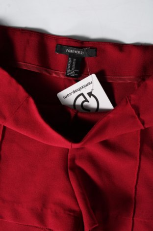 Γυναικείο κοντό παντελόνι Forever 21, Μέγεθος XS, Χρώμα Κόκκινο, Τιμή 5,10 €