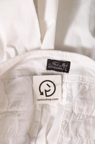 Дамски къс панталон Fresh Made, Размер L, Цвят Бял, Цена 20,38 лв.