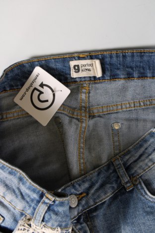 Pantaloni scurți de femei Gina Tricot, Mărime L, Culoare Albastru, Preț 73,85 Lei