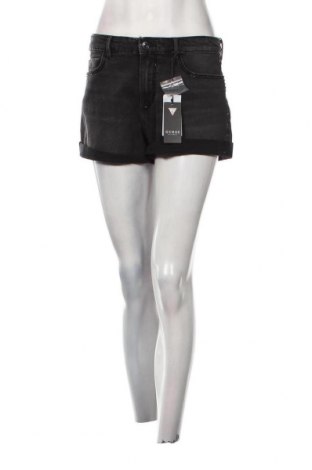 Damen Shorts Guess, Größe M, Farbe Grau, Preis 31,50 €