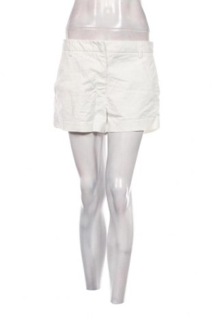 Pantaloni scurți de femei H&M, Mărime M, Culoare Ecru, Preț 28,80 Lei