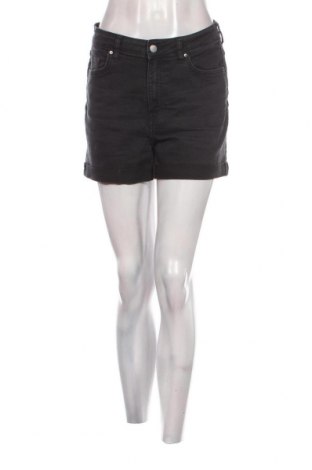 Γυναικείο κοντό παντελόνι H&M, Μέγεθος M, Χρώμα Μαύρο, Τιμή 6,00 €