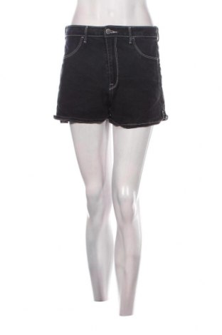 Γυναικείο κοντό παντελόνι H&M, Μέγεθος M, Χρώμα Μαύρο, Τιμή 5,25 €