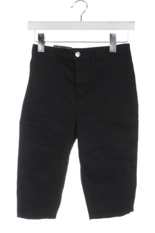 Дамски къс панталон H&M Divided, Размер XS, Цвят Черен, Цена 25,40 лв.