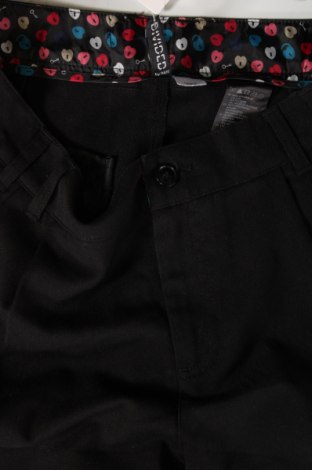 Дамски къс панталон H&M Divided, Размер S, Цвят Черен, Цена 15,64 лв.