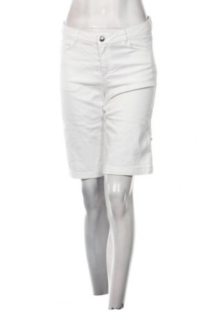 Pantaloni scurți de femei LC Waikiki, Mărime S, Culoare Alb, Preț 59,69 Lei
