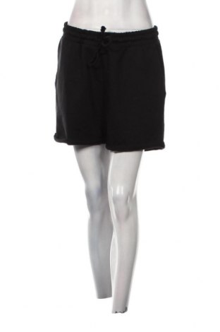 Γυναικείο κοντό παντελόνι Outhorn, Μέγεθος L, Χρώμα Μαύρο, Τιμή 10,42 €