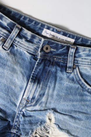 Дамски къс панталон Pepe Jeans, Размер M, Цвят Син, Цена 40,40 лв.