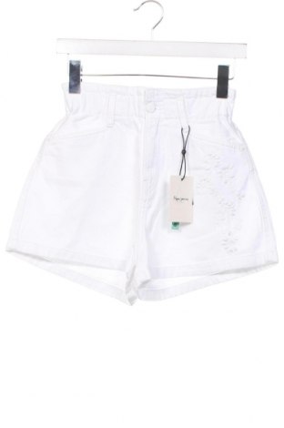 Pantaloni scurți de femei Pepe Jeans, Mărime XS, Culoare Alb, Preț 213,16 Lei