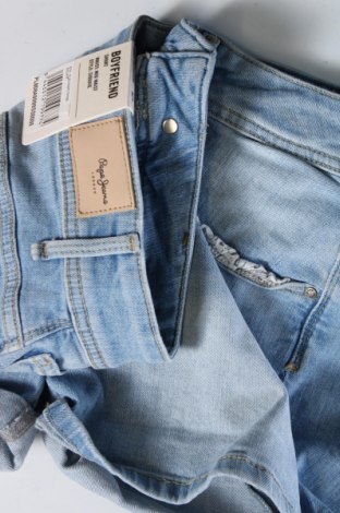 Pantaloni scurți de femei Pepe Jeans, Mărime M, Culoare Albastru, Preț 139,54 Lei