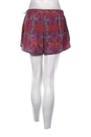 Γυναικείο κοντό παντελόνι Reece, Μέγεθος XL, Χρώμα Πολύχρωμο, Τιμή 4,33 €