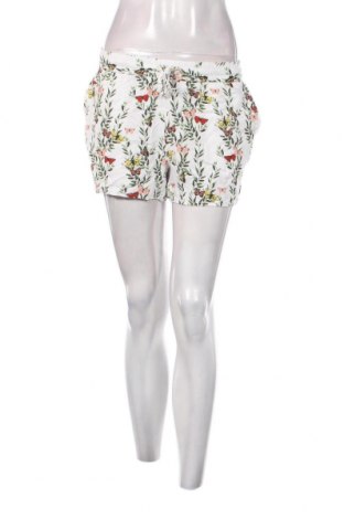 Дамски къс панталон Vero Moda, Размер S, Цвят Многоцветен, Цена 11,73 лв.