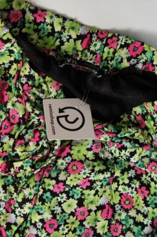 Damen Shorts Zara, Größe M, Farbe Mehrfarbig, Preis € 27,70