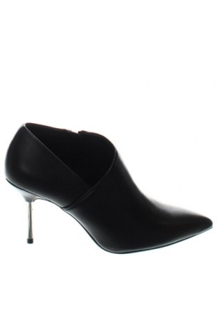 Дамски обувки Bata, Размер 37, Цвят Черен, Цена 64,80 лв.