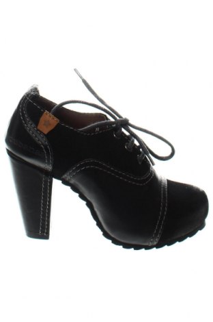 Дамски обувки Cubanas, Размер 36, Цвят Черен, Цена 77,00 лв.