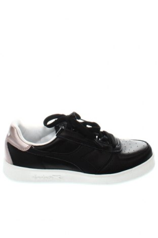 Дамски обувки Diadora, Размер 38, Цвят Черен, Цена 134,02 лв.