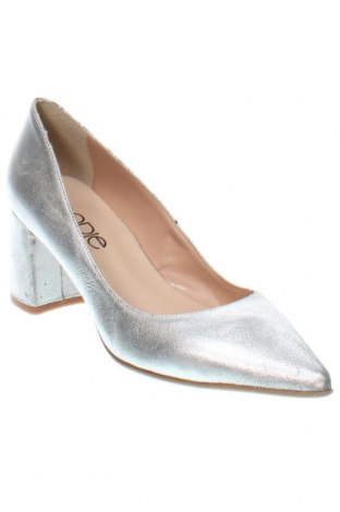 Damenschuhe Elodie, Größe 38, Farbe Silber, Preis 72,16 €