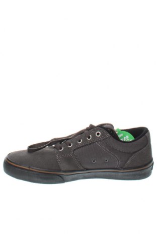 Dámske topánky  Etnies, Veľkosť 37, Farba Sivá, Cena  80,41 €