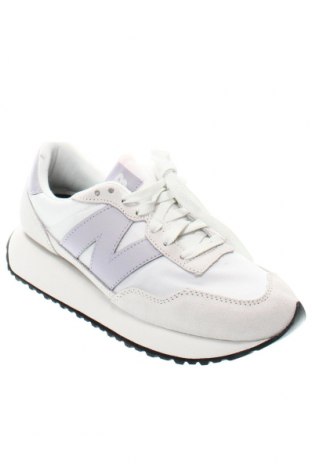 Damenschuhe New Balance, Größe 41, Farbe Weiß, Preis 104,64 €