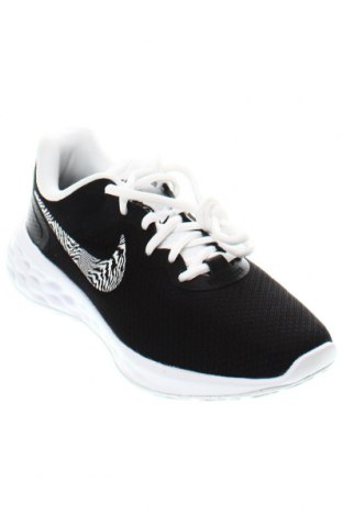 Дамски обувки Nike, Размер 38, Цвят Черен, Цена 162,40 лв.